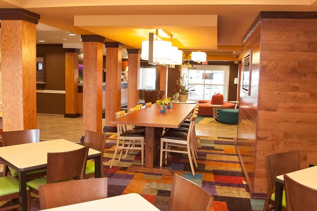 Comfort Inn & Suites Akron South Eksteriør billede