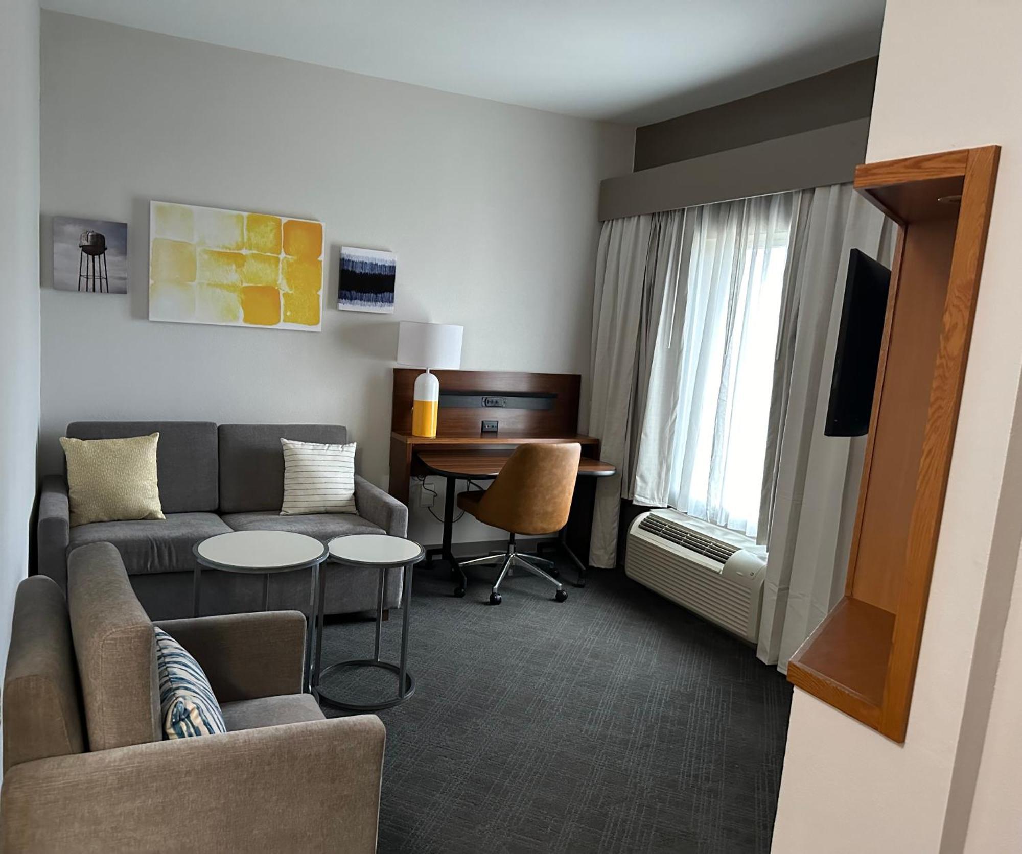 Comfort Inn & Suites Akron South Eksteriør billede