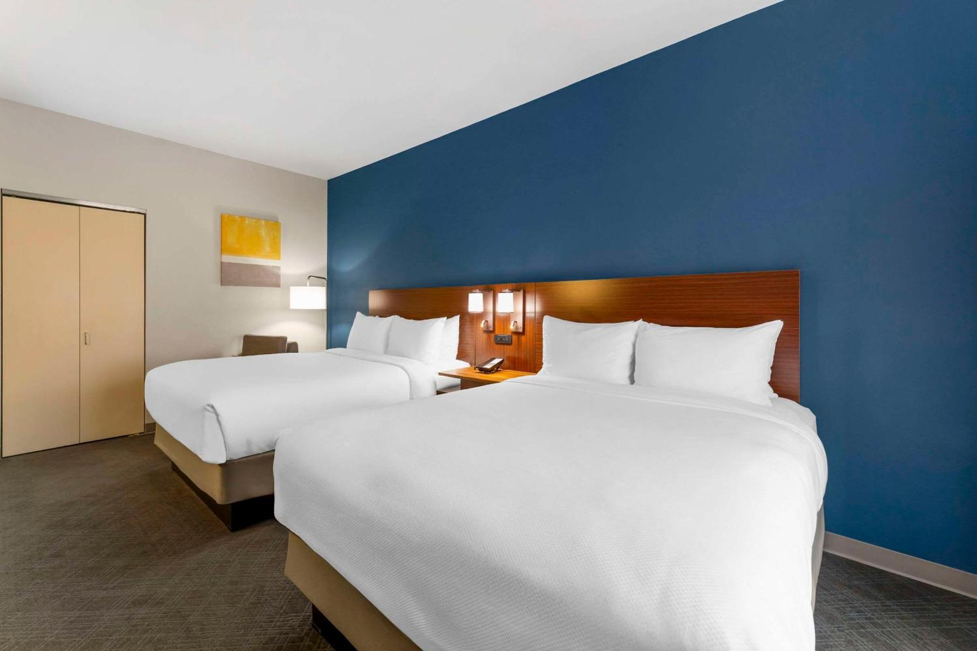 Comfort Inn & Suites Akron South Eksteriør billede