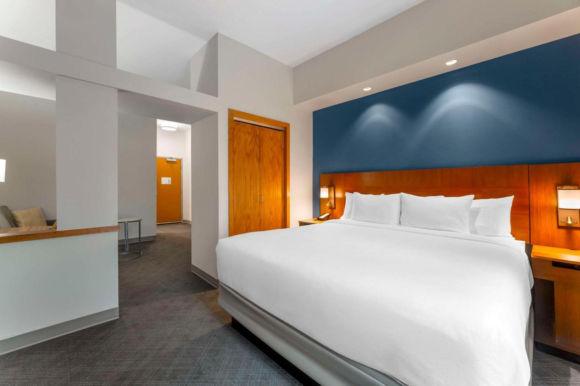 Comfort Inn & Suites Akron South Eksteriør billede