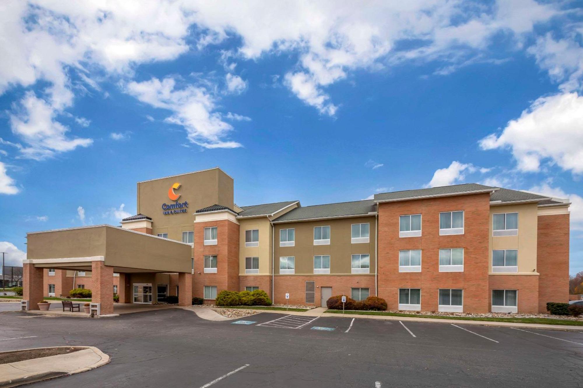 Comfort Inn & Suites Akron South Eksteriør billede