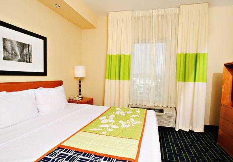 Comfort Inn & Suites Akron South Værelse billede