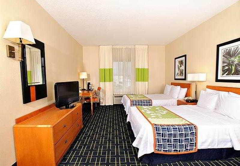 Comfort Inn & Suites Akron South Værelse billede